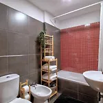 Spacious Terrace, Swimming Pool, Private Parking Apartment Olhão