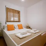Spacious Terrace, Swimming Pool, Private Parking Apartment Olhão