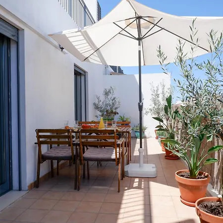 Spacious Terrace, Swimming Pool, Private Parking Apartment Olhao
