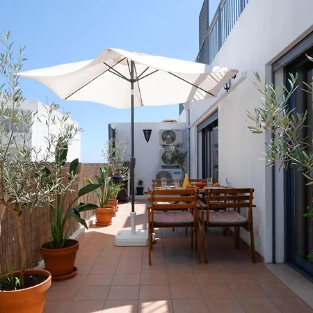 Spacious Terrace, Swimming Pool, Private Parking Apartment Olhao
