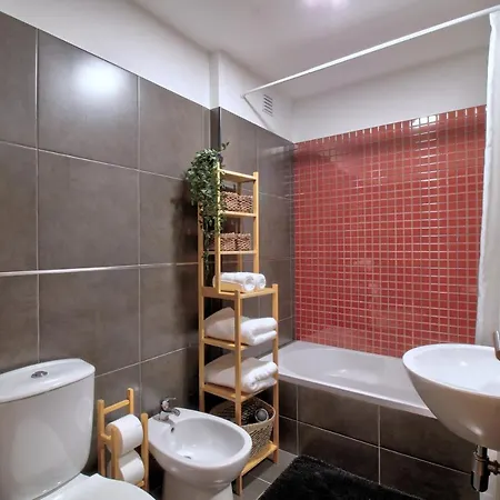 Spacious Terrace, Swimming Pool, Private Parking Апартаменты Ольян