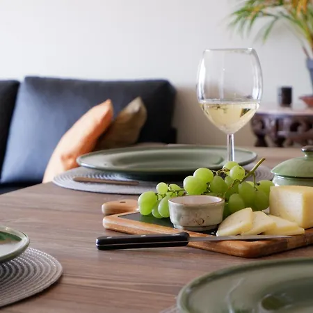 Spacious Terrace, Swimming Pool, Private Parking Apartamento